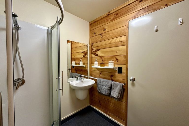 Photo of property in Basin Reserve Complex, 10/4 Sussex Street, Mount Cook, Wellington, 6021