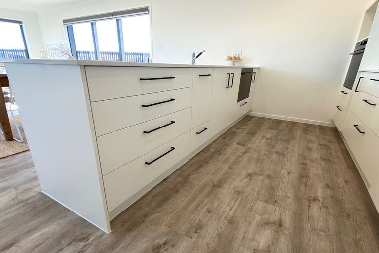 Photo of property in 12 Rehua Way, Papamoa, 3118