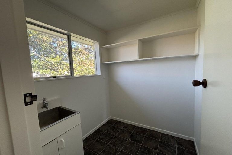 Photo of property in 20 Hood Street, Castlecliff, Whanganui, 4501