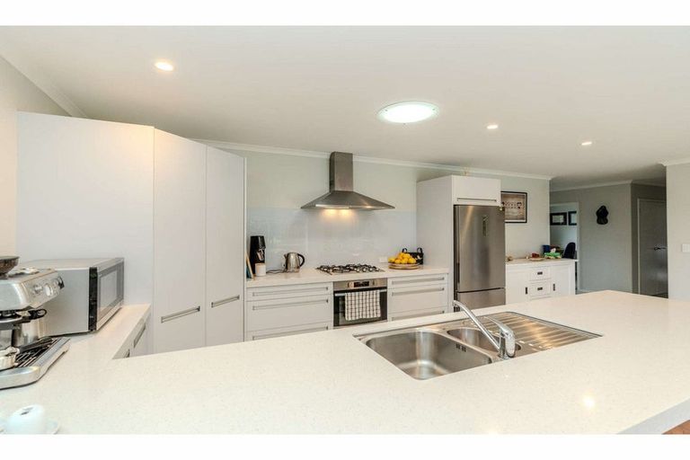 Photo of property in 27 Awhitu Road, Kerikeri, 0230