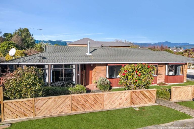 Photo of property in 7 Easton Way, Levin, 5510