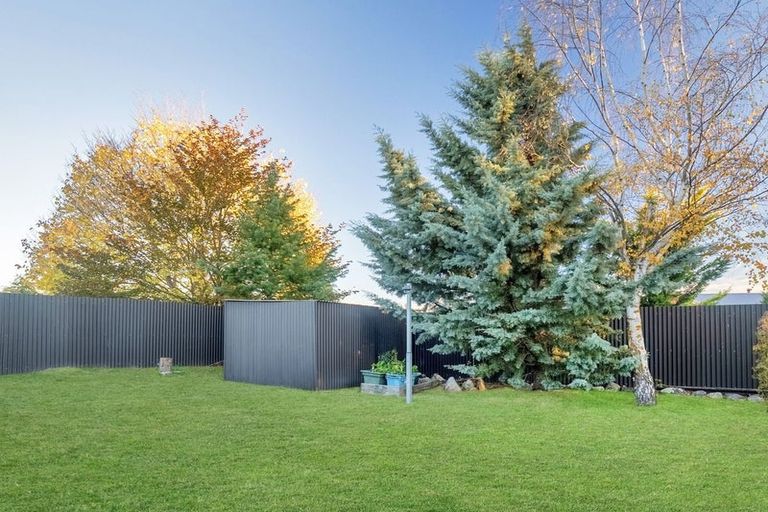 Photo of property in 51 Totara Drive, Twizel, 7901