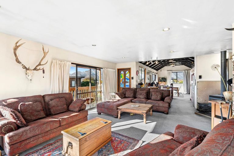 Photo of property in 19 Parry Crescent, Lake Hawea, Wanaka, 9382