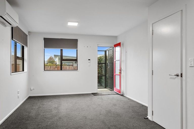 Photo of property in 16b Ottawa Road, Wainoni, Christchurch, 8061