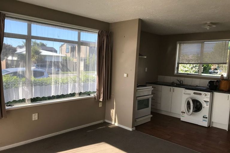 Photo of property in 2/374 Gloucester Street, Linwood, Christchurch, 8011