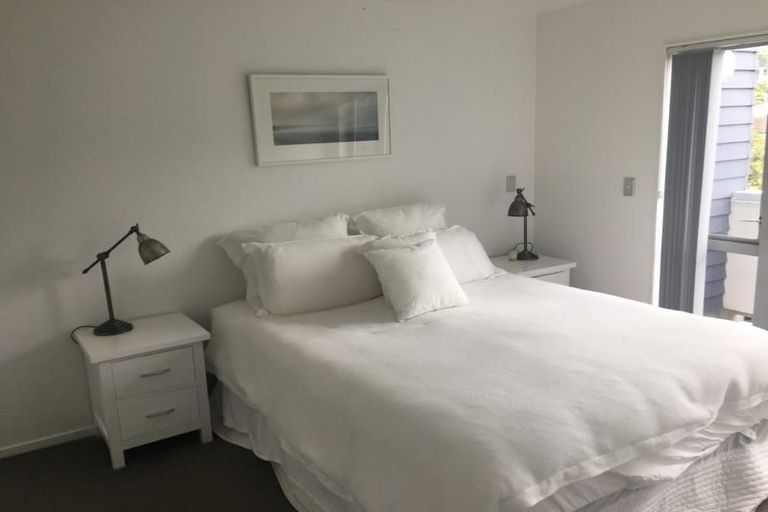 Photo of property in 12u3 Agra Crescent, Khandallah, Wellington, 6035