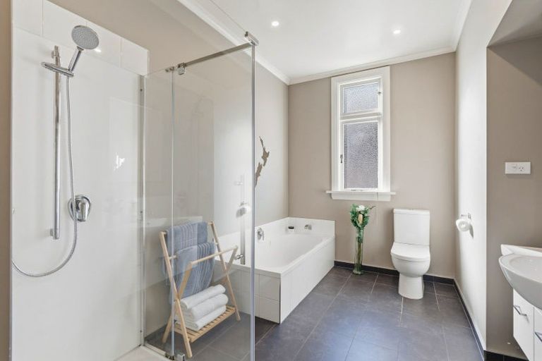 Photo of property in 34 Kenmure Road, Belleknowes, Dunedin, 9011