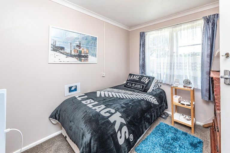 Photo of property in 14 Kotuku Street, Castlecliff, Whanganui, 4501