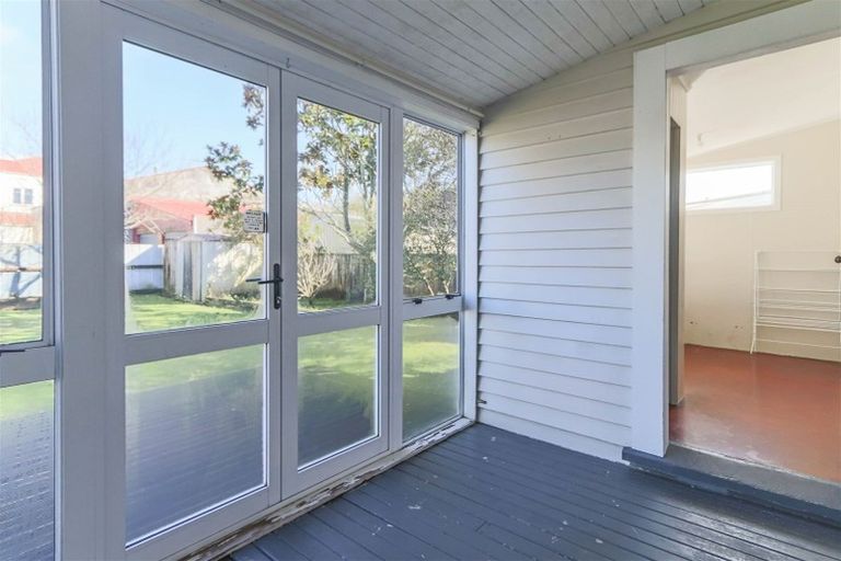 Photo of property in 36 Standish Street, Inglewood, 4330