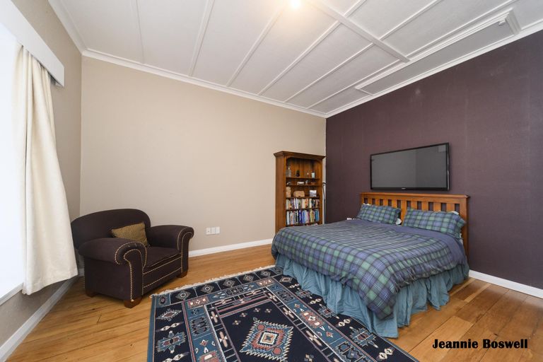 Photo of property in 122 Linton Street, West End, Palmerston North, 4410