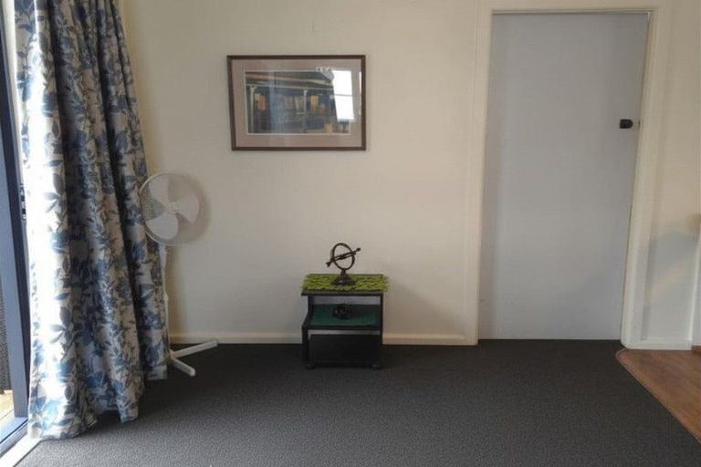 Photo of property in 9 Main Road, Fox Glacier, 7886