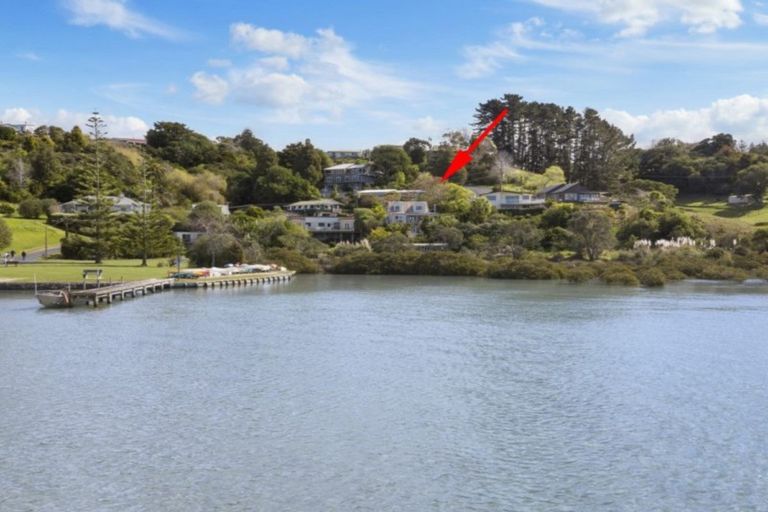 Photo of property in 15 Martin Road, Matakana, Warkworth, 0985
