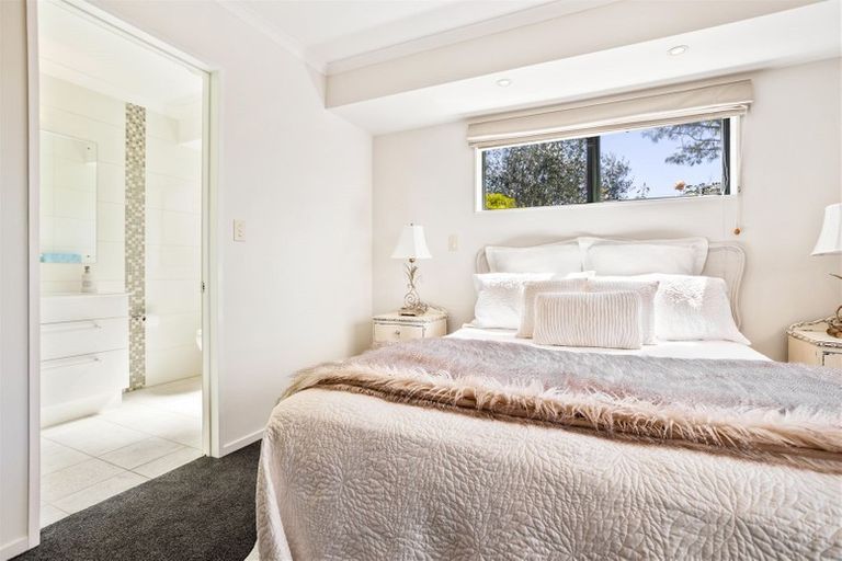 Photo of property in 29 San Bernadino Drive, Henderson, Auckland, 0612