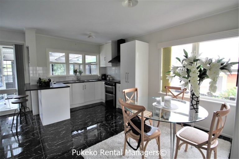 Photo of property in 45 Christmas Road, Manurewa, Auckland, 2102