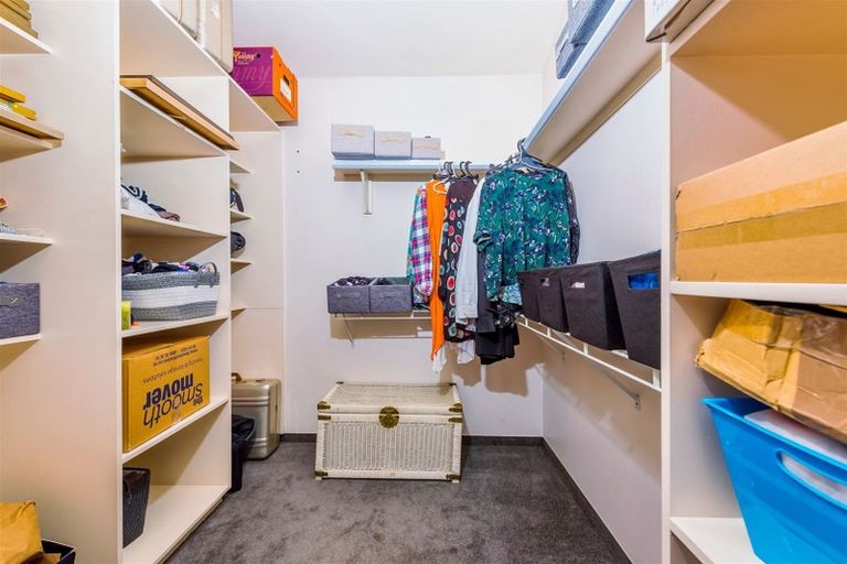 Photo of property in 38 Luckens Road, West Harbour, Auckland, 0618