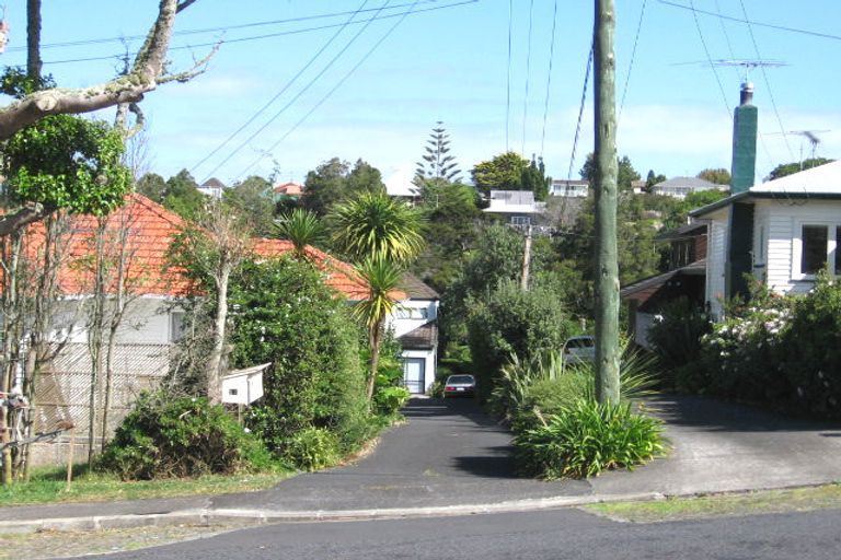 Photo of property in 313/11 Waratah Street, Birkenhead, Auckland, 0626