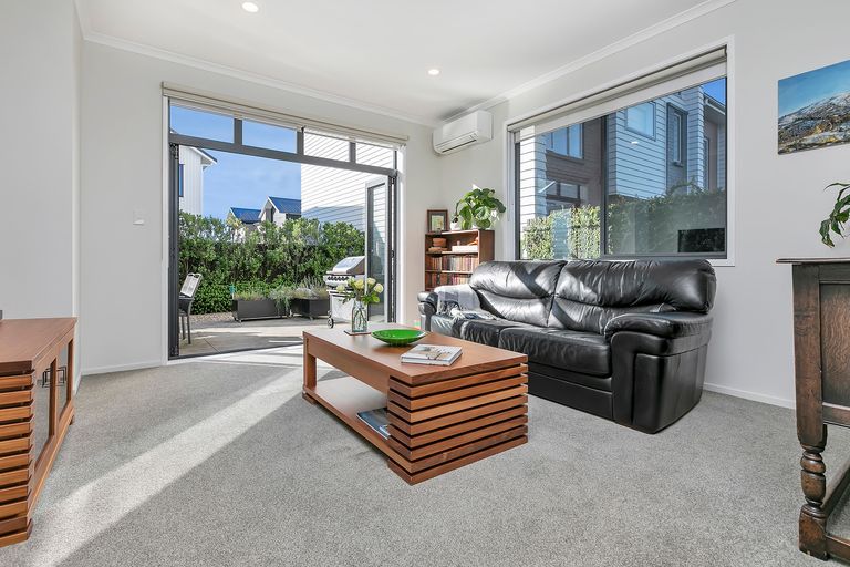 Photo of property in 16 Harvard Street, Hobsonville, Auckland, 0616