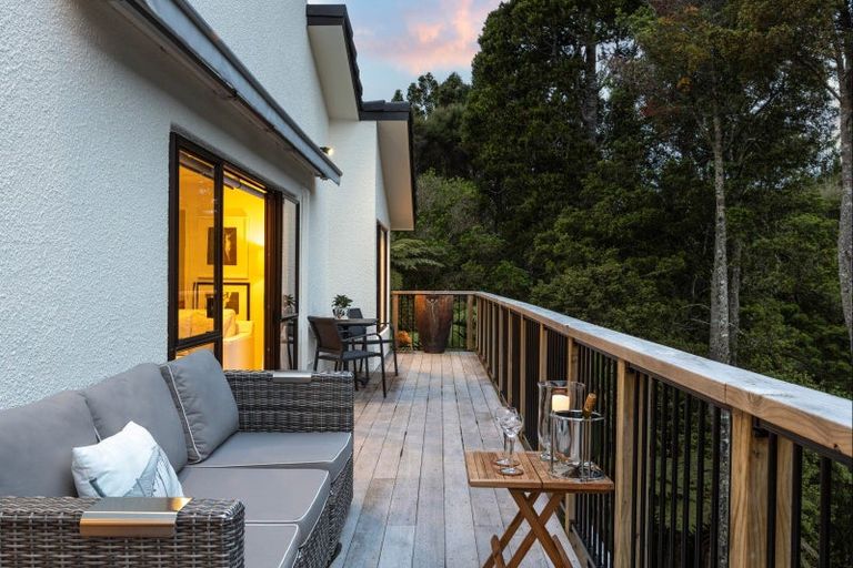 Photo of property in 33 Homewood Place, Chatswood, Auckland, 0626