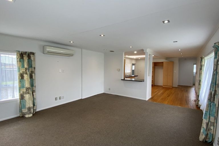 Photo of property in 8 Hunua Road, Papakura, 2110