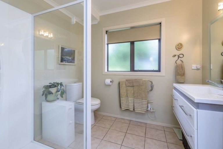 Photo of property in 20 Ludlam Way, Otaki, 5512