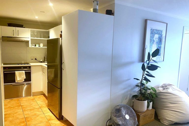 Photo of property in 18e/30 Westward Ho, Glen Eden, Auckland, 0602