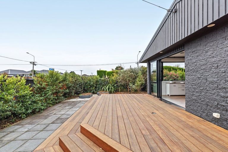 Photo of property in 190 Estuary Road, South New Brighton, Christchurch, 8062