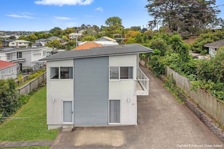 Photo of property in 1/18 Forrest Hill Road, Forrest Hill, Auckland, 0620