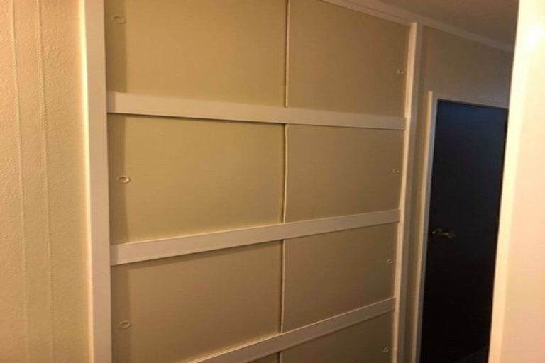 Photo of property in 1/18 Mcleod Road, Henderson, Auckland, 0612