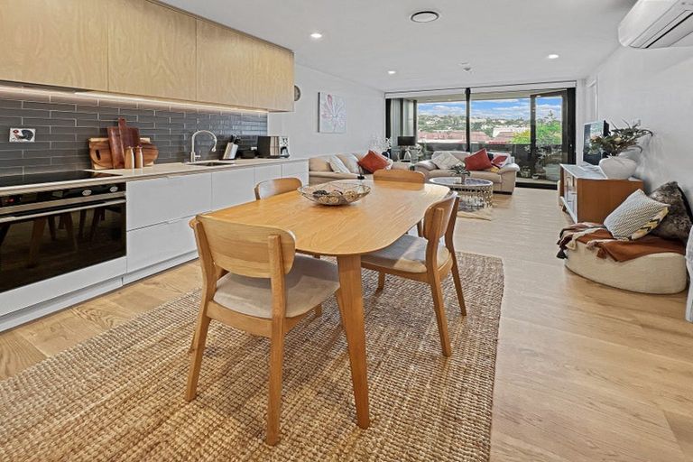 Photo of property in 102/32 Anzac Road, Browns Bay, Auckland, 0630