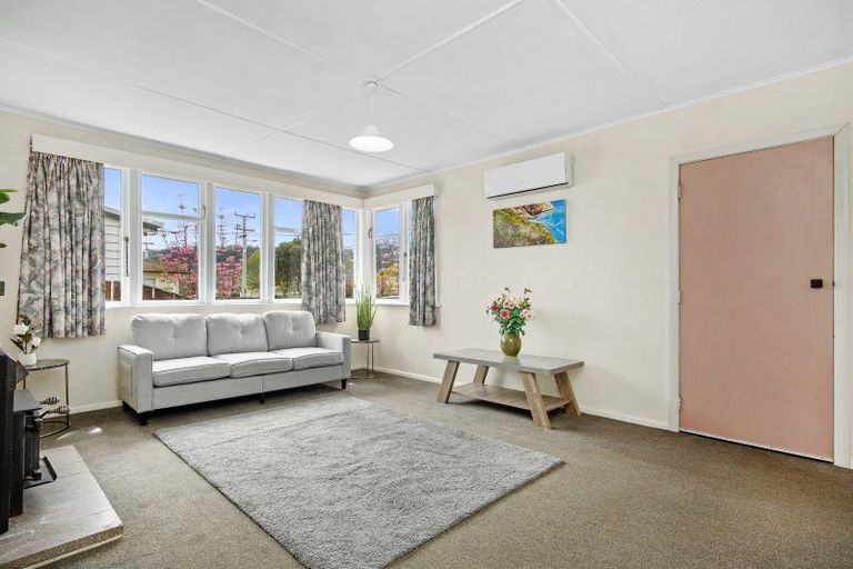 Photo of property in 11 Davis Crescent, Elderslea, Upper Hutt, 5018