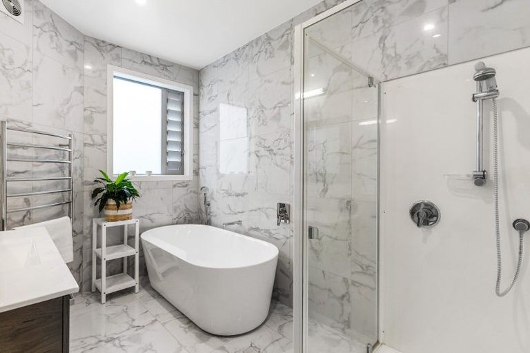 Photo of property in 1/3 Katui Street, Castor Bay, Auckland, 0620