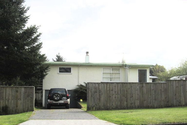 Photo of property in 5a Bellvue Road, Kawaha Point, Rotorua, 3010