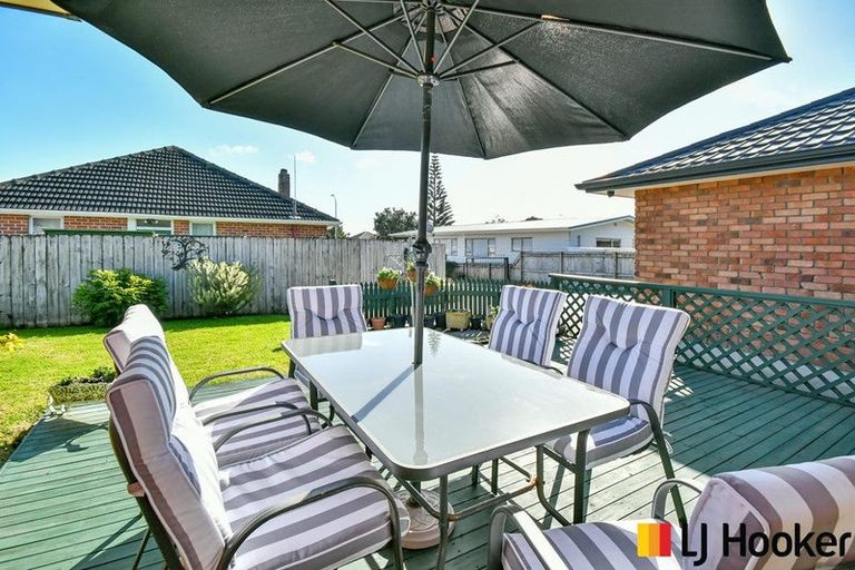 Photo of property in 43a Sandspit Road, Waiuku, 2123