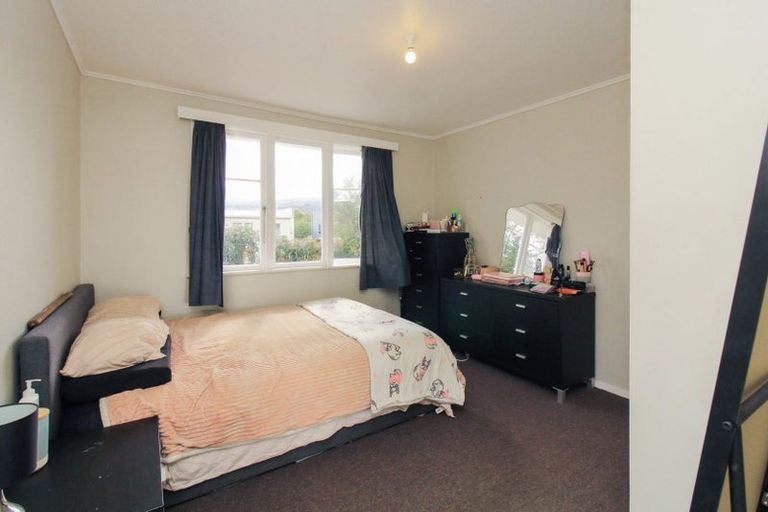 Photo of property in 27a Wilford Street, Wallaceville, Upper Hutt, 5018