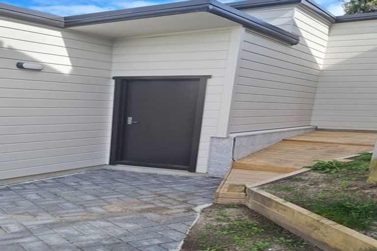 Photo of property in 23 Matama Road, Glen Eden, Auckland, 0602