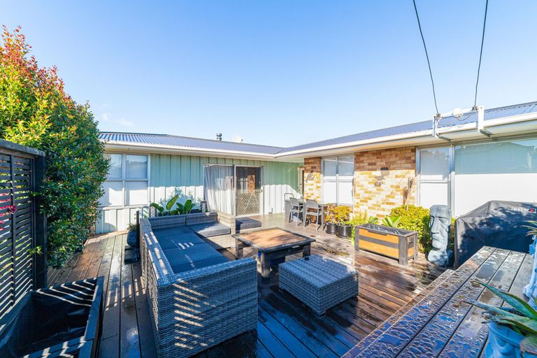 Photo of property in 80 Grove Road, Papakura, 2110