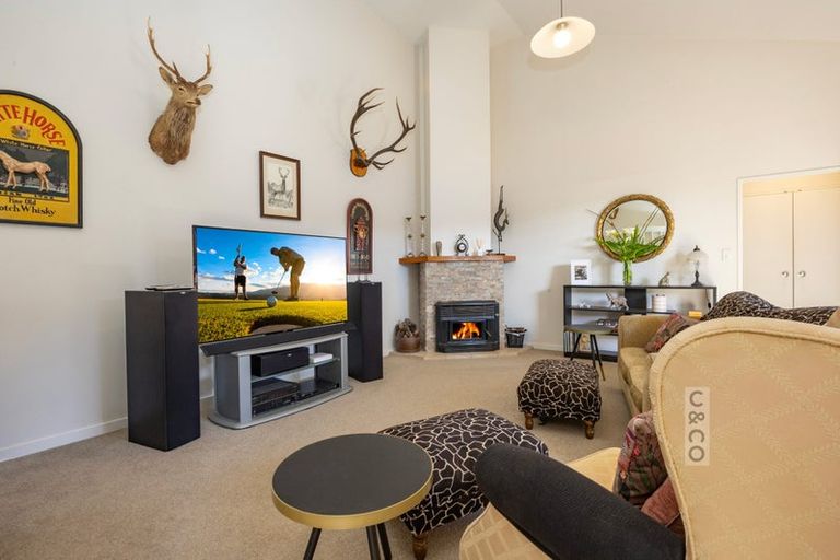 Photo of property in 19 Solan Drive, Waimauku, 0812