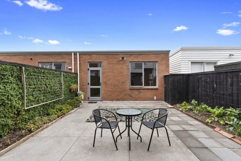 Photo of property in 6 Kittyhawk Lane, Hobsonville, Auckland, 0616