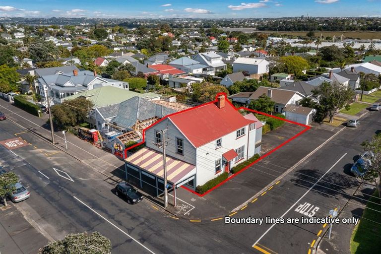 Photo of property in 58 Calliope Road, Stanley Point, Auckland, 0624