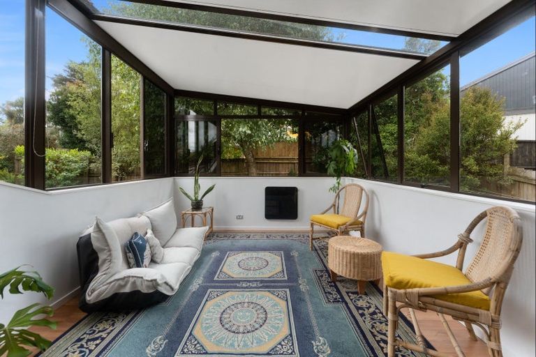 Photo of property in 3/57 Pupuke Road, Birkenhead, Auckland, 0627