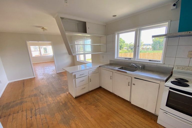 Photo of property in 43a Vine Street, Mangere East, Auckland, 2024