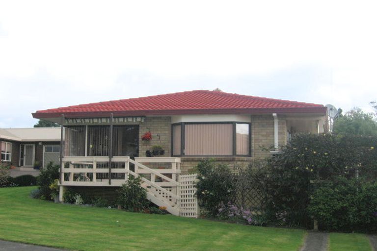 Photo of property in 2a Camellia Place, Greerton, Tauranga, 3112