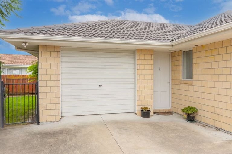 Photo of property in 17e Meeanee Road, Taradale, Napier, 4112