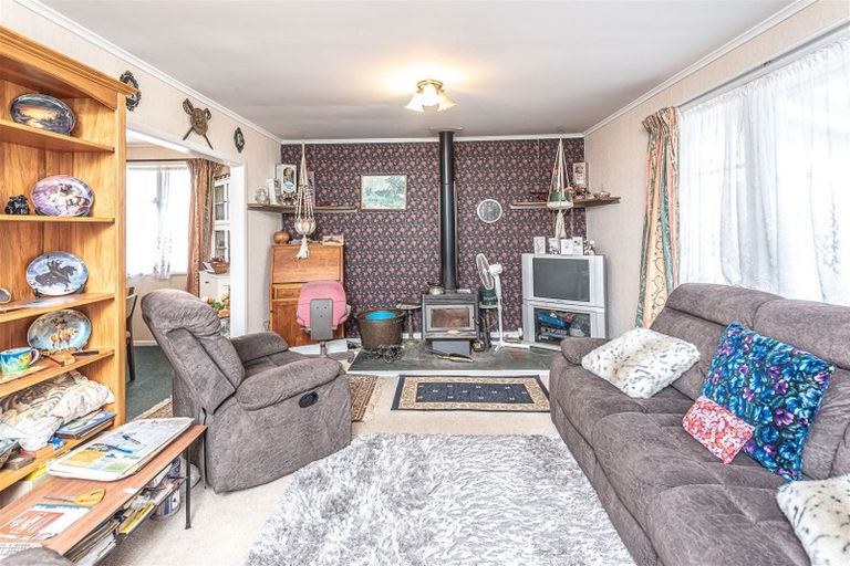 Photo of property in 87 Manuka Street, Castlecliff, Whanganui, 4501