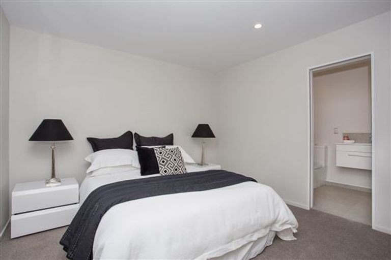 Photo of property in 2/34 John Campbell Crescent, Hillmorton, Christchurch, 8024