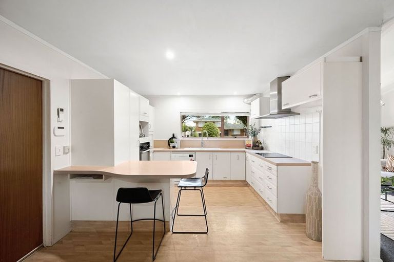 Photo of property in 60 Pulham Crescent, Queenwood, Hamilton, 3210
