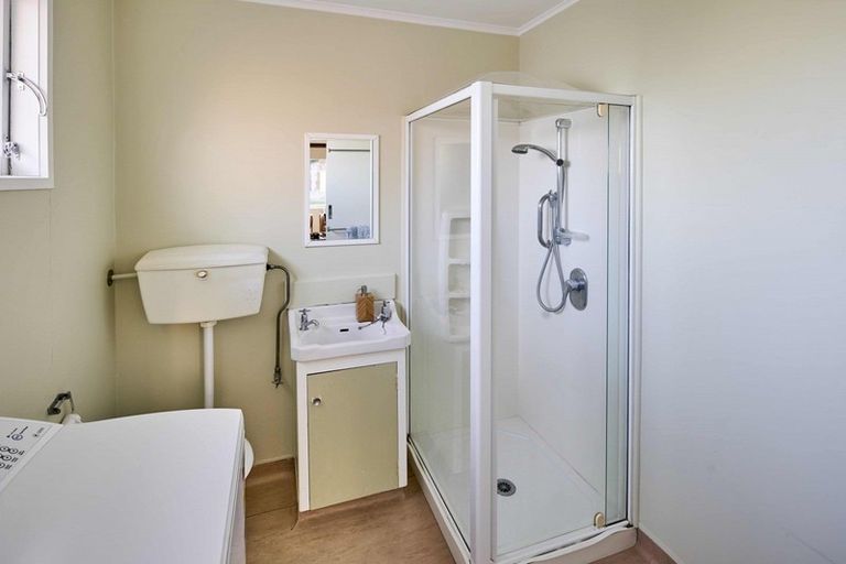 Photo of property in 2/16 Rolleston Street, Mount Cook, Wellington, 6021