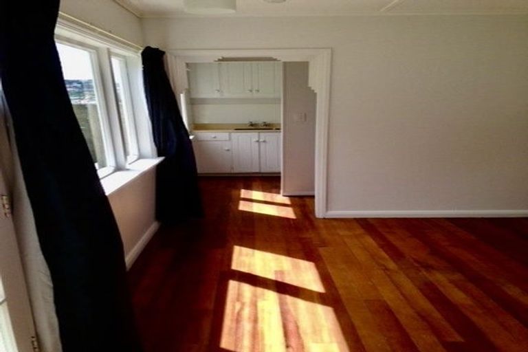 Photo of property in 108a Wexford Road, Miramar, Wellington, 6022