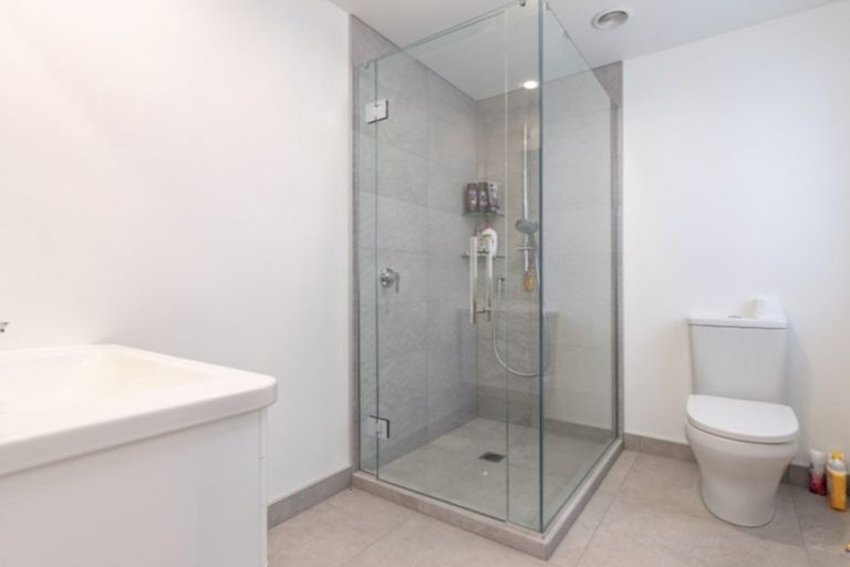 Photo of property in 8 Glide Lane, Whitby, Porirua, 5024