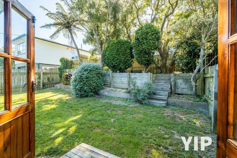 Photo of property in 77 Clifford Road, Johnsonville, Wellington, 6037